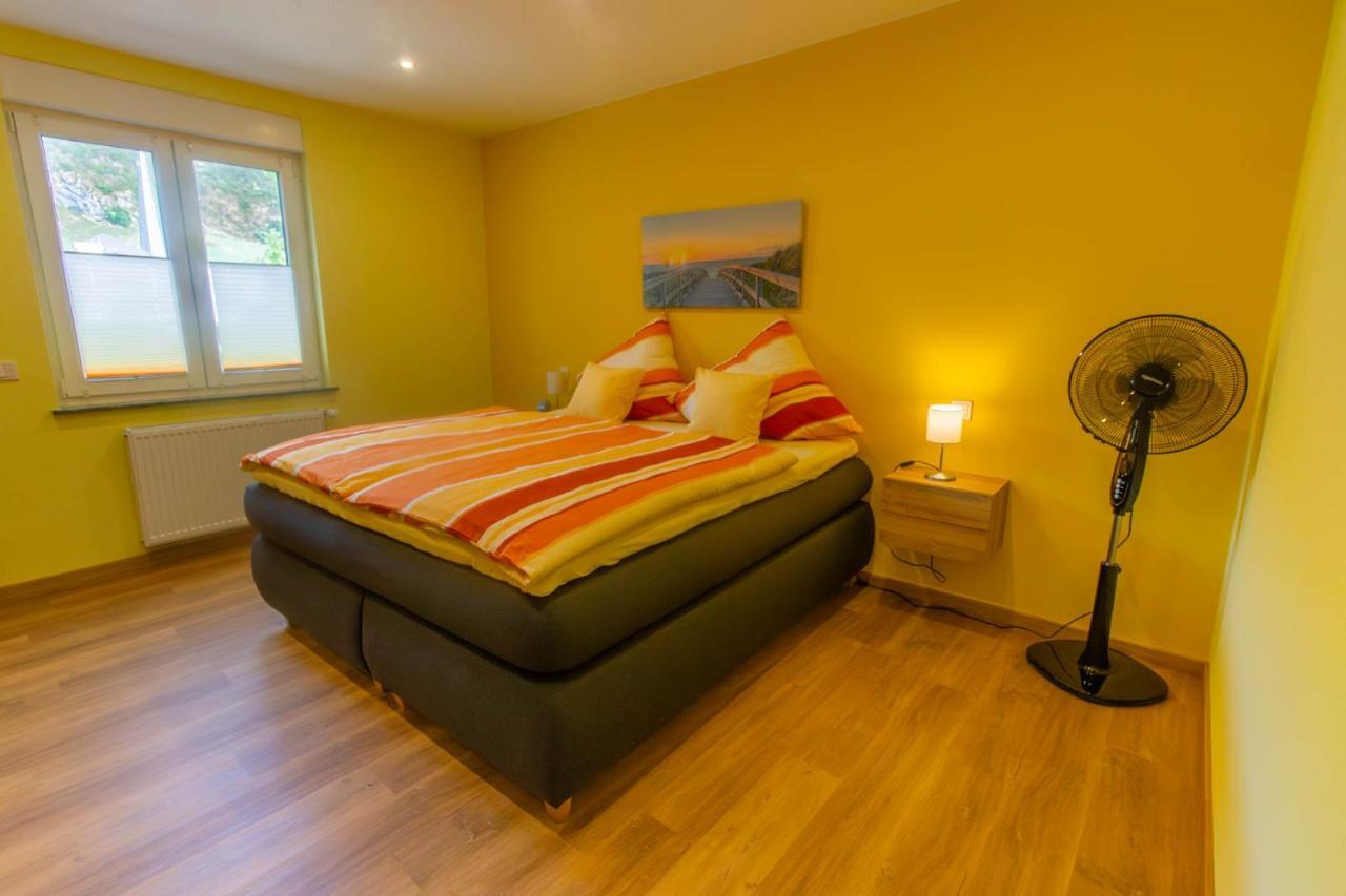 Ferienwohnung Philipp ทราเบิน-ทราร์บาค ภายนอก รูปภาพ